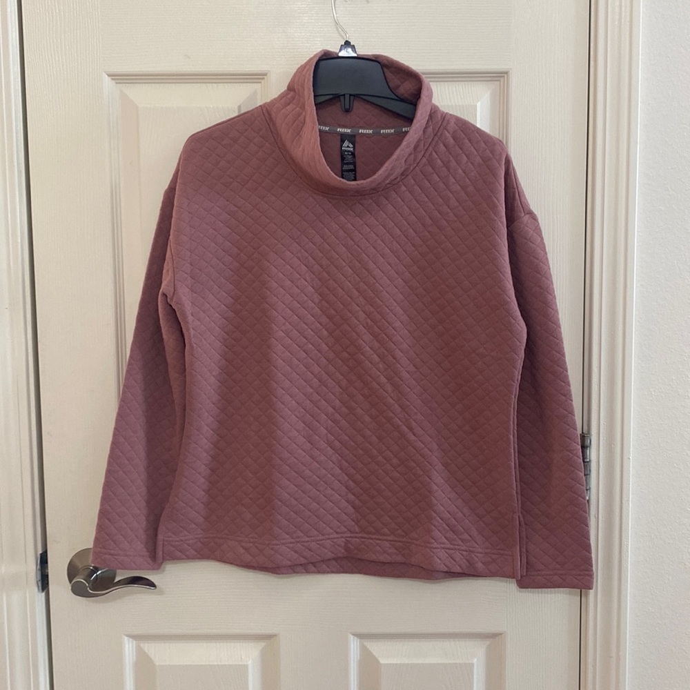 RBX Women’s Quilted Pullover. Size Medium
